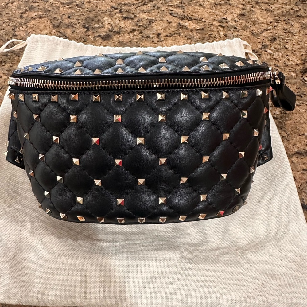 **Valentino Rockstud Belt Bag**
